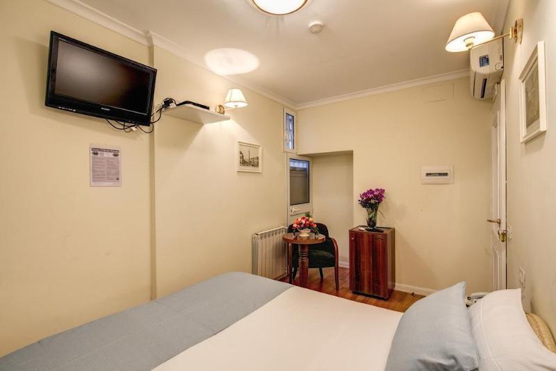 ฟลานน์โอเบรียนรูมส์ Hotel โรม ภายนอก รูปภาพ