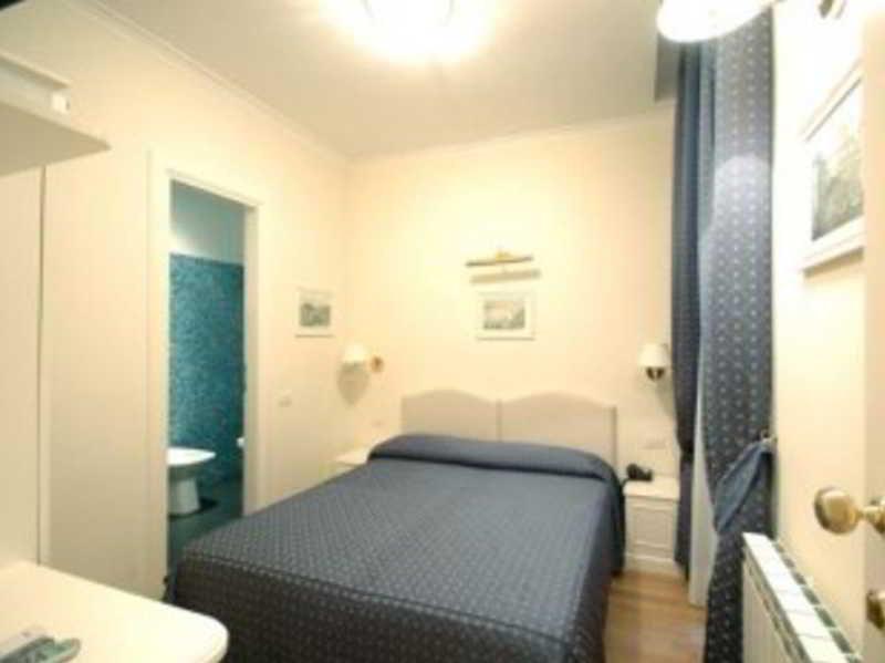 ฟลานน์โอเบรียนรูมส์ Hotel โรม ภายนอก รูปภาพ
