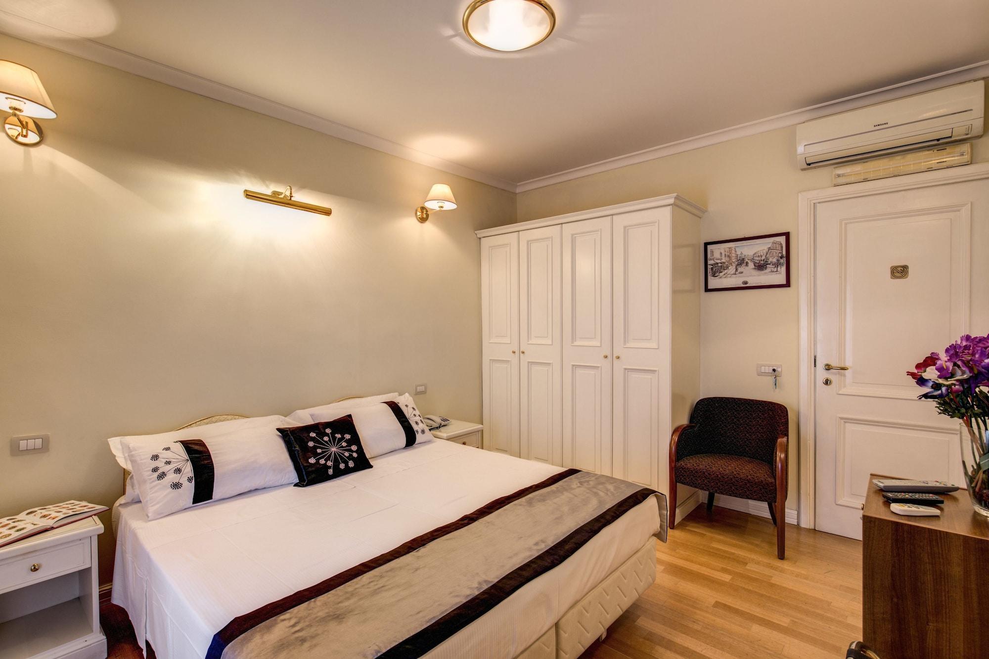 ฟลานน์โอเบรียนรูมส์ Hotel โรม ภายนอก รูปภาพ