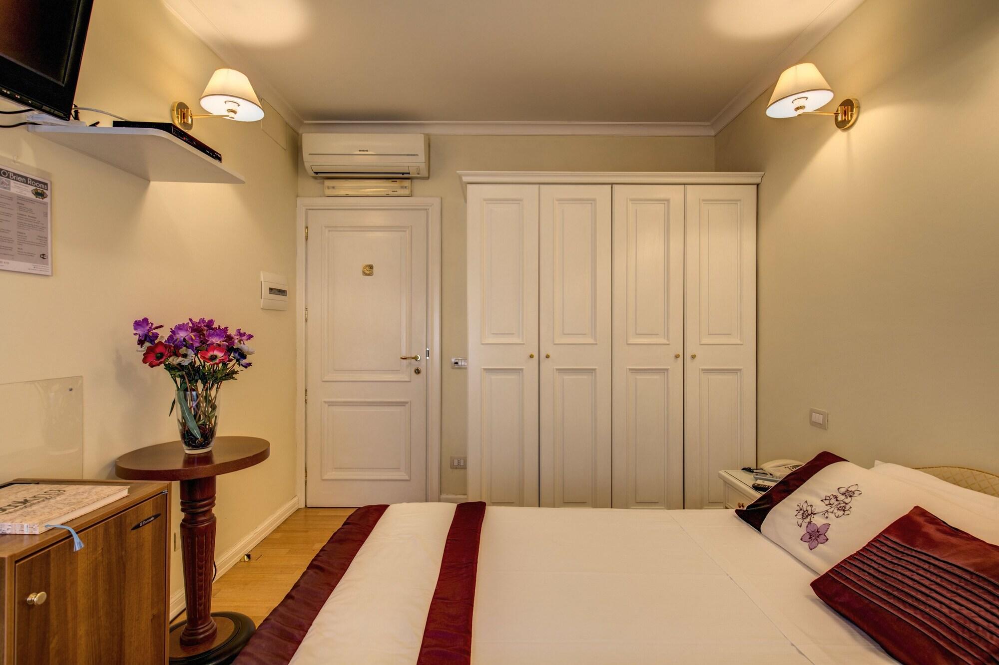 ฟลานน์โอเบรียนรูมส์ Hotel โรม ภายนอก รูปภาพ